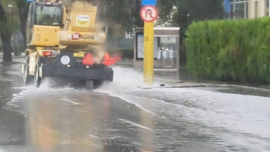 avertizare hidrologica cod rosu de inundatii judetele constanta si tulcea 6a6091fb0771f