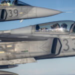 avioane de lupta ungare jas 39 gripen ale nato au fost ridicate la granita cu romania pentru interceptarea unui avion de linie chinez 6a494f60a1486