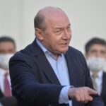 basescu dezlantuit pe ucraina noi ii dam painea de la gura sa i ajutam in razboi si ei ne produc daune uriase 6a6667f97f31d