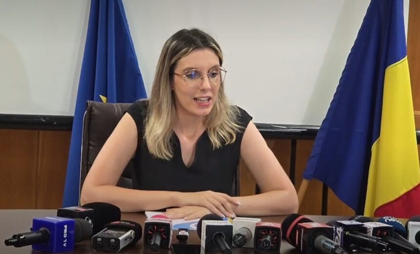 buzoianu mediu la constanta anunta demolari de terase si cere filmari in fiecare seara de pe toate plajele cu alge 6a5a58d8814dc