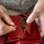cheltuielile statului pentru protectia sociala au depasit 325 de miliarde de lei in 2024 cele mai mari sume au fost alocate pensiilor 6a575a8b78399