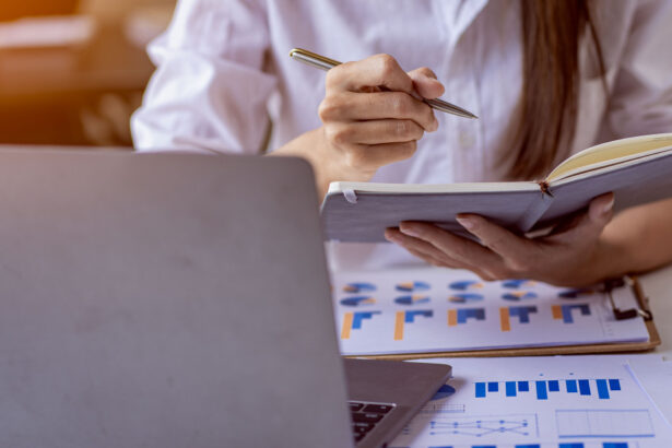 cine poate iesi mai devreme la pensie in romania lista domeniilor in care se reduce varsta standard si conditiile prevazute de lege 6a51cf92d91ca