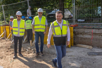 ciprian ciucu mi se reproseaza ca se lucreaza prea mult in bucuresti niciun oras nu se poate repara fara santiere 6a57b7445743f
