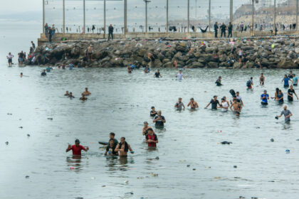 criza migrantilor din ceuta provoaca reactii in europa italia suspenda partial schengen cu spania franta germania intaresc controale 6a6ce80d0cd00