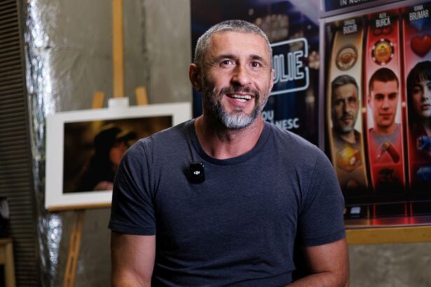 cum a ajuns dragos bucur sa joace in doua seriale la pro tv propunerile au venit simultan 6a678fe2a0acd