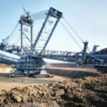 cum functioneaza cea mai grea masinarie construita vreodata lunga cat doua terenuri de fotbal bagger 293 cel mai mare excavator din istorie 6a548306073d9