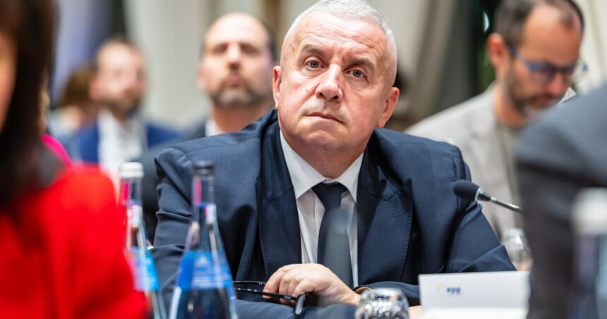 daniel buda este noul sef al delegatiei romaniei din grupul ppe europarlamentarul pnl il inlocuieste pe rares bogdan 6a44e7fc2b641