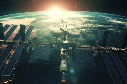 de ce nasa nu poate pur si simplu sa arunce statia spatiala internationala inspre soare ca sa o distruga 6a5d2ec87b92c