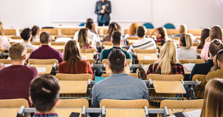 definitivat 2026 peste 9 600 de profesori sustin proba scrisa programul examenului si calendarul rezultatelor 6a54ff660dc9d