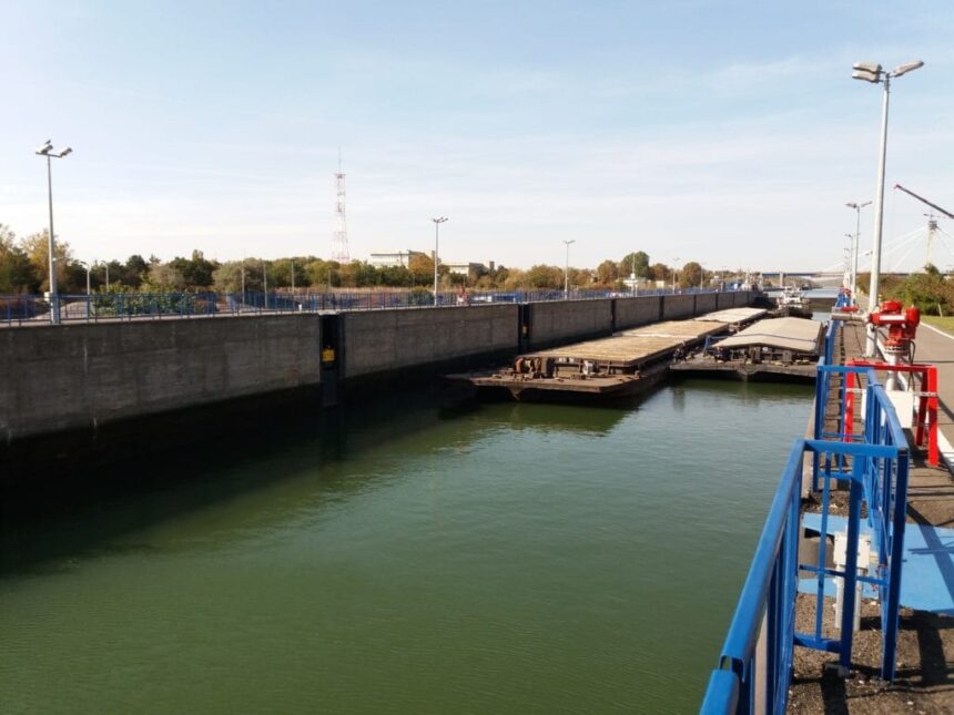 depunerile de aluviuni afecteaza canalul dunare marea neagra acn cauta o firma pentru lucrari de dragaj 6a6d0322a0698