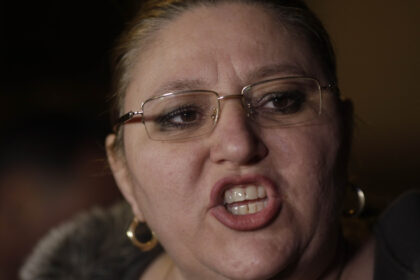 diana sosoaca implicata intr un accident rutier in bucuresti eurodeputata a fost transportata la spital surse 6a6b571747642