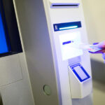 escrocherie cu atm uri bitcoin si falsi reprezentanti asf doi tineri retinuti dupa ce au inselat o femeie cu aproape 287 000 de lei 6a5b2d52b067f