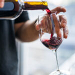 este un pahar de vin rosu pe zi benefic pentru inima un nou studiu incearca sa clarifice riscurile si beneficiile alcoolului 6a525c2a21bf7