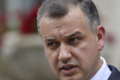 eugen tomac fiecare zi fara guvern afecteaza enorm economia liderii politici trebuie sa renunte la calcule de orice fel 6a4cf6b317888