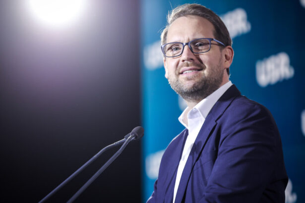 exclusiv fritz la un moment dat va trebui sa constatam ca legea salarizarii nu va trece e importanta dar nu depinde soarta tarii de ea 6a6ba913d43e1