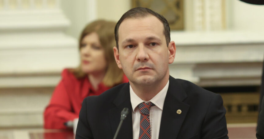 exclusiv medicul radu tincu daca legea salarizarii va fi adoptata va duce la agravarea deficitului de personal din ati si primiri urgente 6a6904f2e7fd7