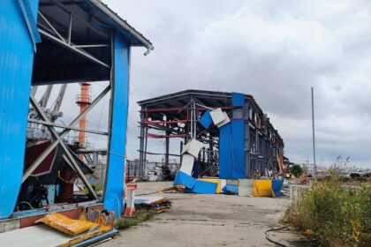 galerie foto video urmarile exploziei dronei din portul constanta cum arata sediul arsvom si halele nu au fost evaluate si nu au fost alocate fonduri 6a61e37a4e0f9