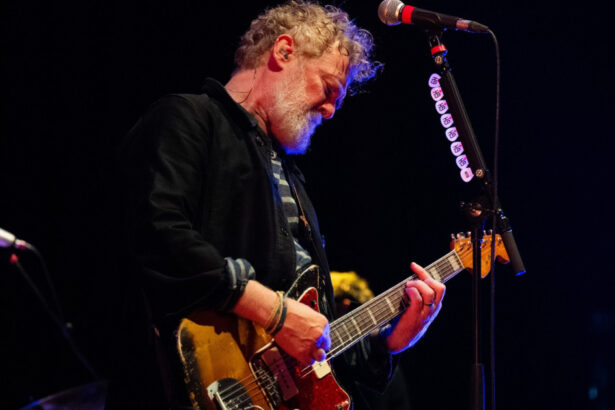 glen hansard starul filmului once si castigator al unui oscar a murit la 56 de ani intr un accident de motocicleta 6a69fb33dc44c