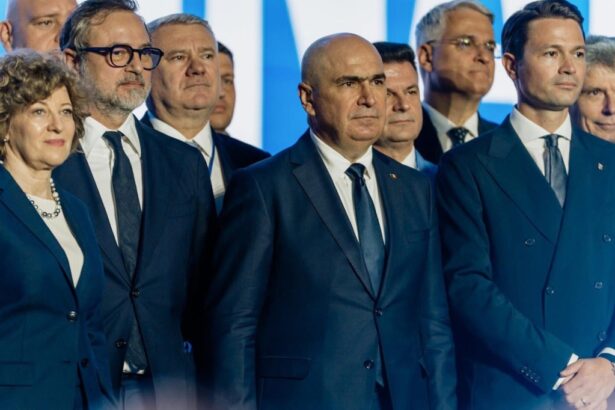 liberalii se dau batuti in meciul cu justitia si vor organiza un alt congres se va adopta un alt statut care sa nu mai poata fi asa de usor vulnerabilizat in instanta 6a50c2f20b2c7