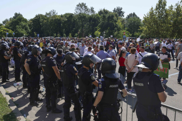 live text protestul oierilor se muta spre guvern dupa incidentele de la ansvsa cezar gheorghe foarte multi vor da faliment 6a6b225c909c1