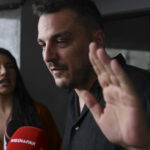 makaveli spune ca dosarul sau de evaziune fiscala a fost clasat dupa ce a platit prejudiciul de 100 000 de euro nu mai am bratara 6a6212374d004