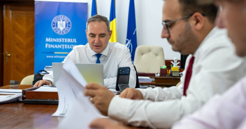 nazare inainte de decizia fitch azi am continuat dialogul cu moodys romania are argumente solide pentru mentinerea ratingului 6a6cdc038043a