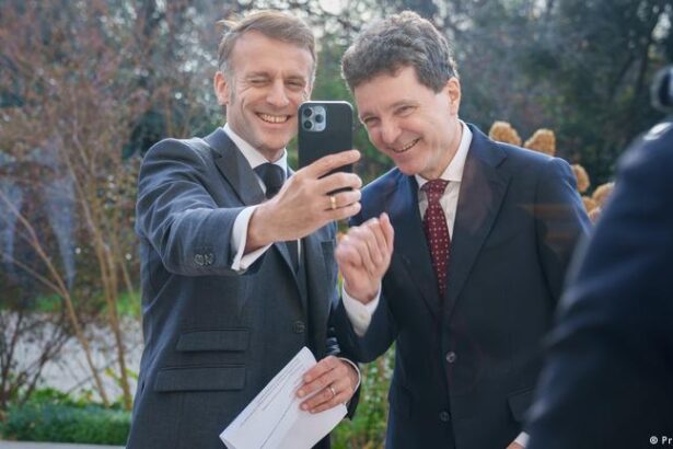 nicusor dan abandoneaza discutiile pentru formarea guvernului si pleaca in franta la macron pentru a preveni o noua agresiune impotriva ucrainei 6a52379a3c4e1