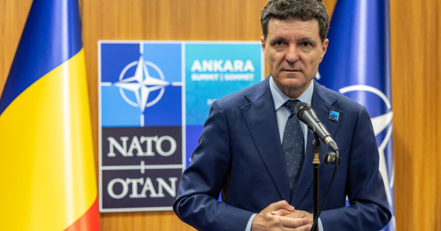 nicusor dan anunta ce va face cu pistolul primit cadou de la erdogan la summitul nato de la ankara 6a4f80f0b03e5