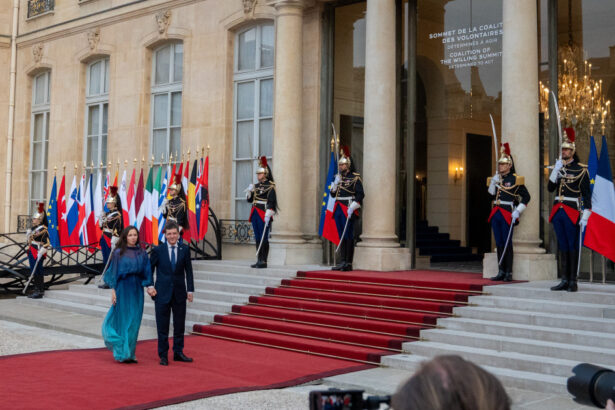 nicusor dan mesaj clar dupa vizita la paris romania este un partener activ in eforturile de consolidare a securitatii europene 6a5688f37b809
