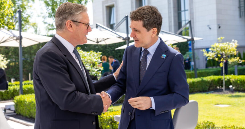 nicusor dan s a intalnit cu keir starmer la summitul nato ce au convenit cei doi 6a4e24ddcebb3