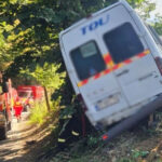 planul rosu de interventie a fost activat in judetul arges un mort dupa ce un microbuz a iesit de pe sosea si a intrat intr un copac 6a6c57c004687