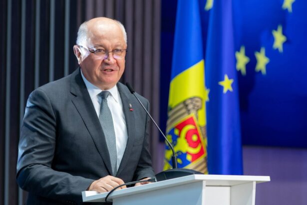 premierul moldovei munteanu a demisionat in contextul uriasului scandal de coruptie din guvern si din jurul lui maia sandu 6a476c56e14f3