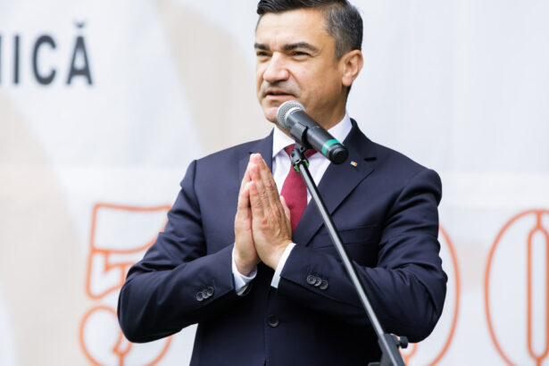 primarul chirica ii cere demisia lui muraru si il avertizeaza pe bolojan daca nu faceti ordine fac eu replica liderului pnl iasi 6a6ca8c0c6c29