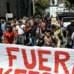 proteste anti sua si anti israel la caracas sustinatorii lui maduro au incendiat steagurile american si israelian 6a6475c3c897b