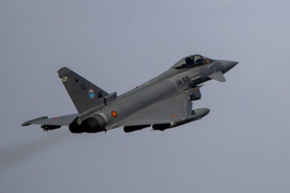 ro alert in tulcea radarele mapn au detectat un grup de drone langa insula serpilor doua avioane eurofighter ridicate de la sol 6a4cc8d262a31