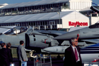salonul aeronautic de la farnborough candva dominat de aviatia comerciala va fi anul acesta o scena pentru industria militara 6a5da0015ac0c