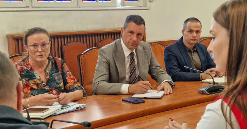 tanczos barna programul pentru repornirea sistemului national antigrindina poate fi aprobat doar de un guvern cu puteri depline 6a4e1454c5c77
