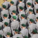tara ue care se inarmeaza masiv dar in care tot mai multi tineri refuza serviciul militar ce este obiectia de constiinta 6a55f1c08947a