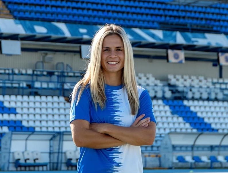 tripleta americana la farul constanta a venit si lindsey leigh porter 6a68f76a25272