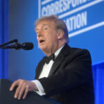 trump ataca jurnalistii si il ironizeaza pe biden la dineul corespondentilor urmatoarea editie ar putea purta numele meu 6a645d57cf73d