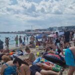 video foto eforie nord luata cu asalt de turisti zeci de mii de oameni si au petrecut weekendul la mare 6a6719437cf99