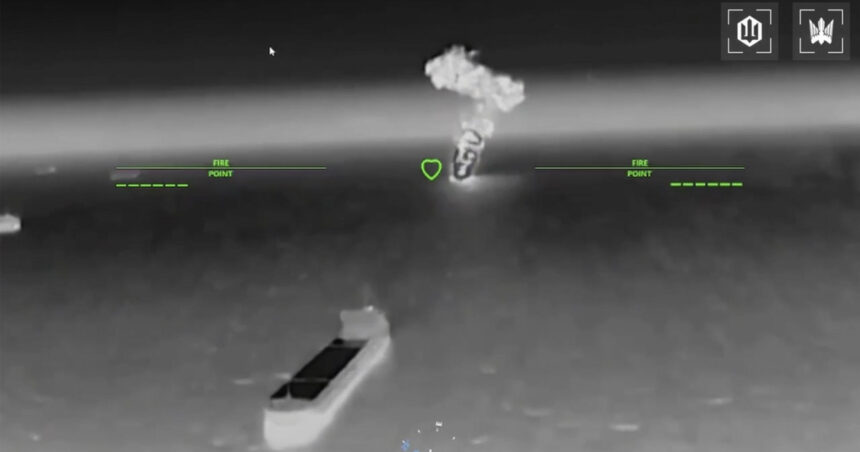 video momentul in care dronele isi ating tinta ucraina anunta ca a lovit 21 de nave si 53 de tinte militare in trei zile 6a4ebc0ea8633