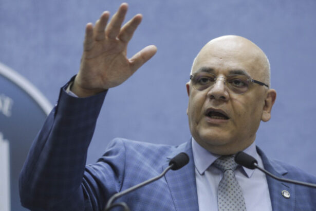 video scandal intre raed arafat si alexandru rafila seful dsu nu exista profesionisti mai buni si profesionisti mai putin buni 6a6a0c9fbb7b5