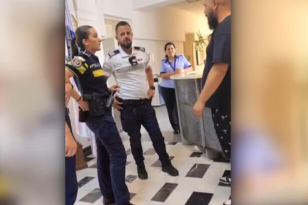 video scandal la primaria timisoara zeci de angajati au incercat sa intre in sediu dupa ce au obtinut suspendarea deciziilor de concediere 6a4603ca6230b