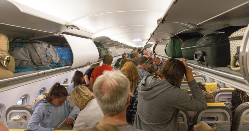 video se schimba regulile pentru cei care calatoresc cu avionul parlamentul european a aprobat noi drepturi pentru pasageri 6a50fc99d13d3