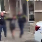 video un barbat acuzat de viol a fost prins in bucuresti dupa ce a incercat sa fuga de politisti 6a4936ebe0b08