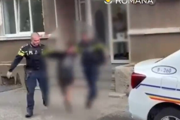 video un barbat acuzat de viol a fost prins in bucuresti dupa ce a incercat sa fuga de politisti 6a4936ebe0b08