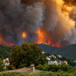videofoto pompierii romani lupta in continuare cu incendiile din franta interventii dificile in zone greu accesibile 6a4c9b1df1e35