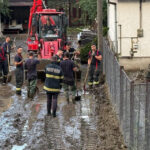 videofoto viiturile au lovit mai multe judete zeci de case inundate drumuri blocate si alunecari de teren intervin aproape 200 de pompieri 6a5f0cc3ce188