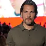 adi vasile prezentatorul survivor intalnire neasteptata pe o plaja din los angeles prima mea conversatie a fost in limba romana 6a744b0c10b3a